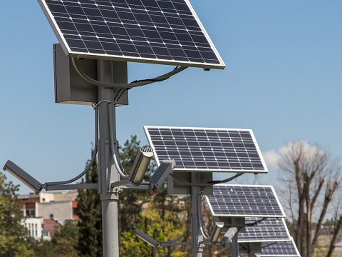 Togo: le Ministère des Mines et des Énergies lance un appel d’offre de fournitures d’équipements de maintenance de lampadaires solaires