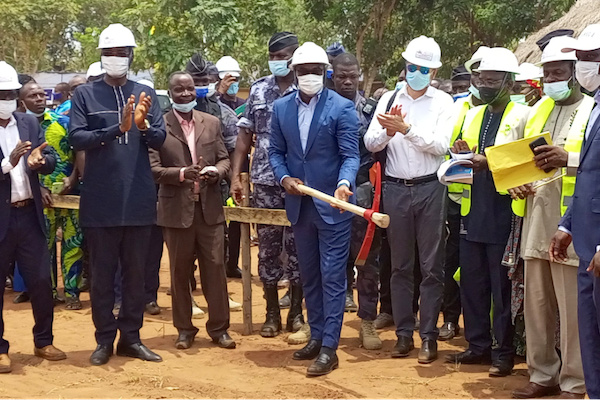 Éducation : 384 nouvelles salles de classe pour les collégiens en construction au Togo