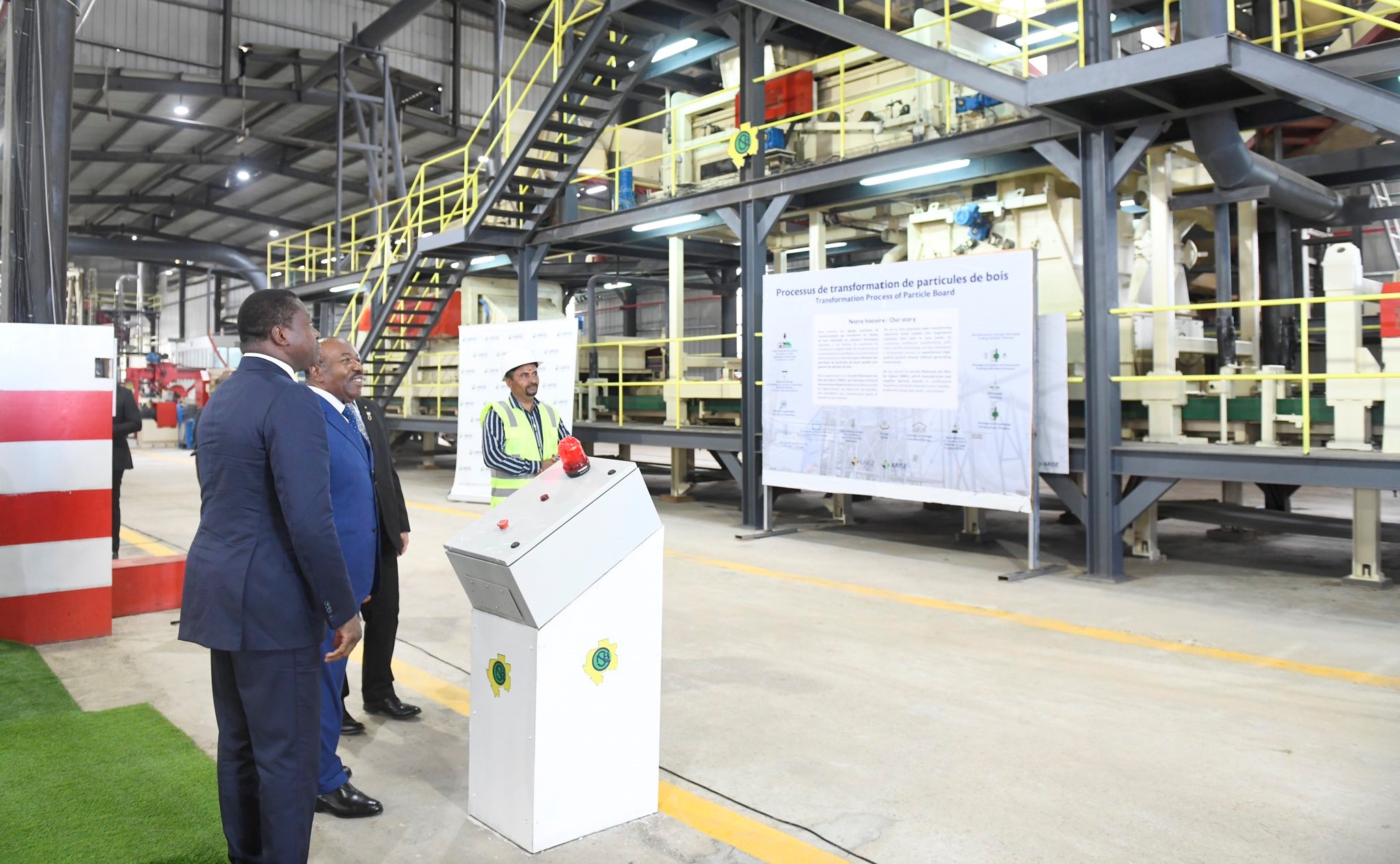 Faure Gnassingbé visite la Zone économique spéciale de Nkok au Gabon