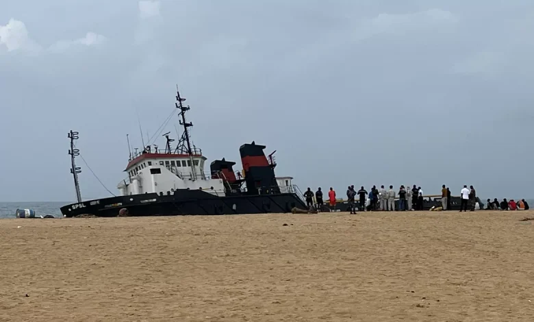 Épave du « SPSL Udeme » : mobilisation générale contre la pollution sur la côte Béninoise