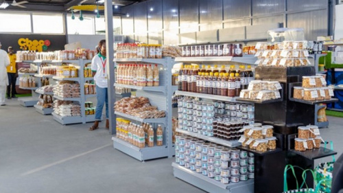 Priorité aux biens et services locaux pour la fête des travailleurs au Togo Priorité aux biens et services locaux pour la fête des travailleurs au Togo