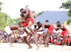 Clôture des luttes traditionnelles Evala 2025 : célébration des valeurs ancestrales