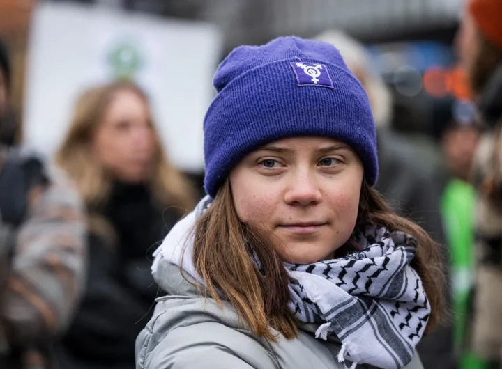 Greta Thunberg et des militants pour le climat bloquent Oslo
