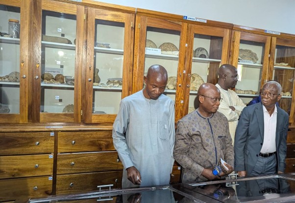 Le togo inaugure une salle de collection des fossiles et roches à l&rsquo;université de lomé