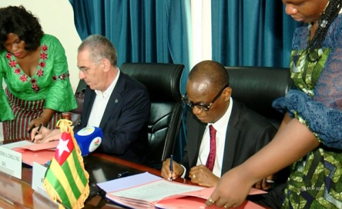 Modernisation des marchés au Togo : lancement du projet « Maisons de Services »