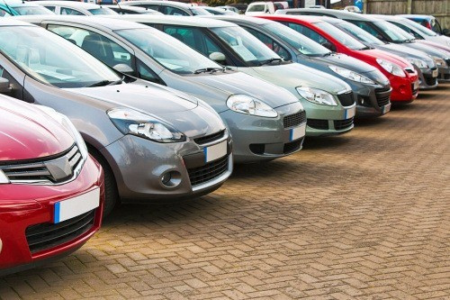 Ventes aux enchères publiques au Togo : plus de 1.300 véhicules à vendre