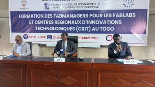 Togo : formation des ingénieurs pour animer les FabLabs scolaires