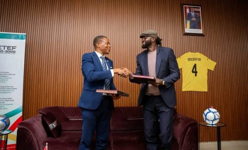 Adebayor nommé ambassadeur de jeu du Togo à l’Exposition universelle de Belgrade 2027